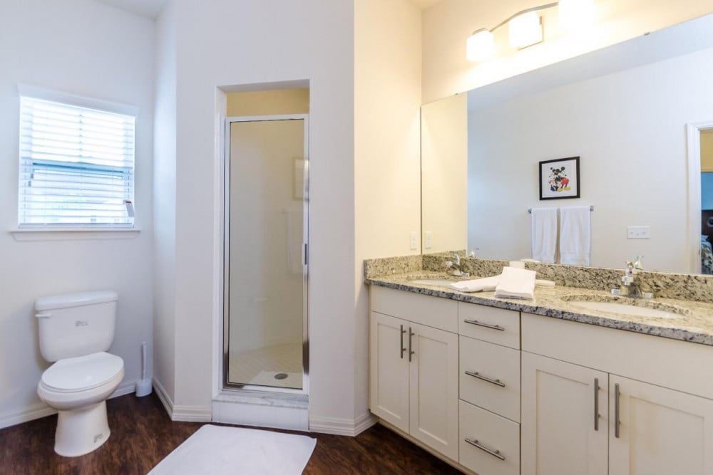 West Lucaya Village 7