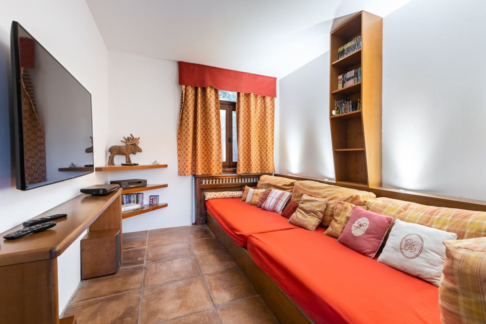 Cascina Monferrato 12