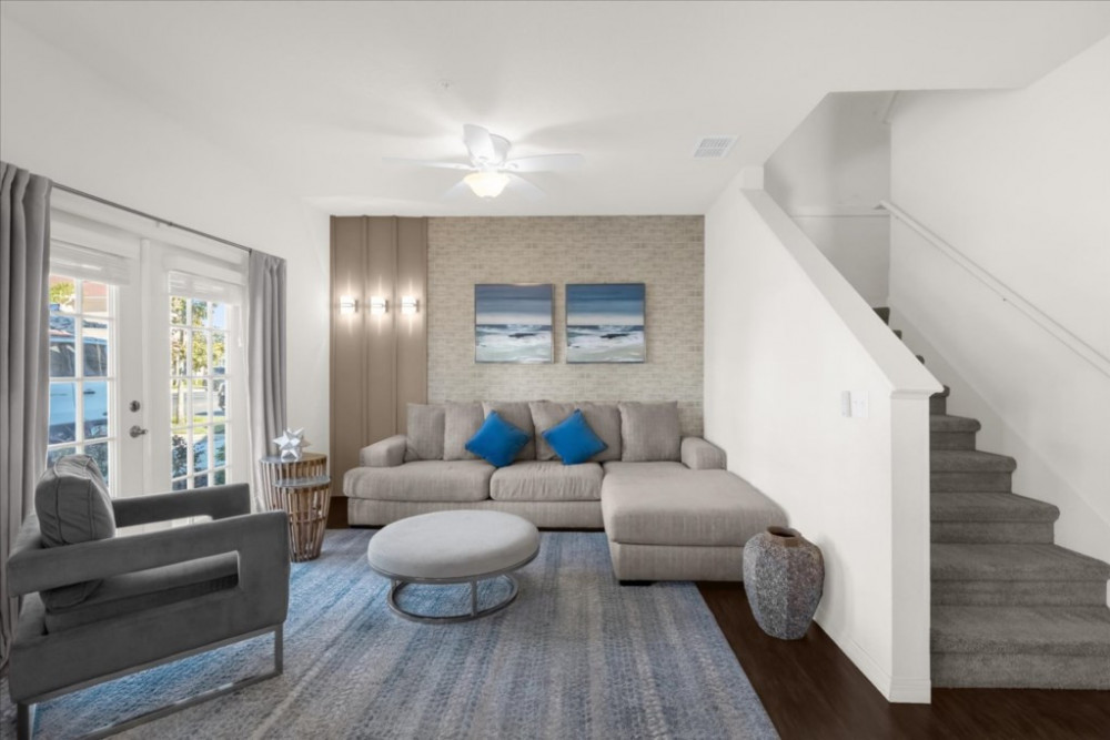 West Lucaya Village 6