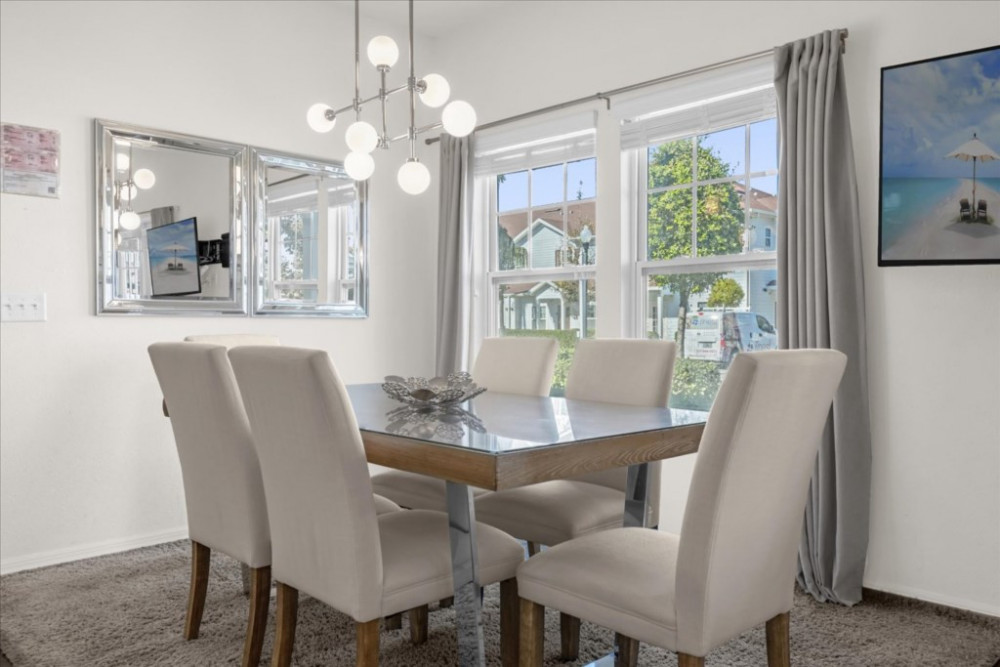 West Lucaya Village 6