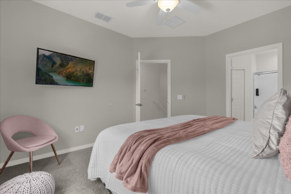 West Lucaya Village 6