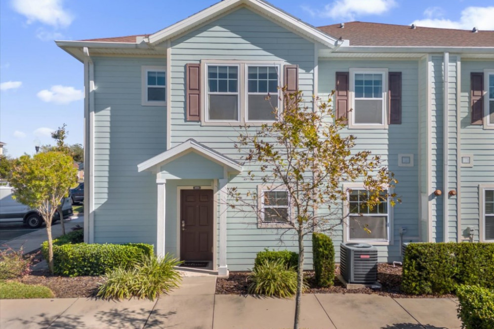 West Lucaya Village 6