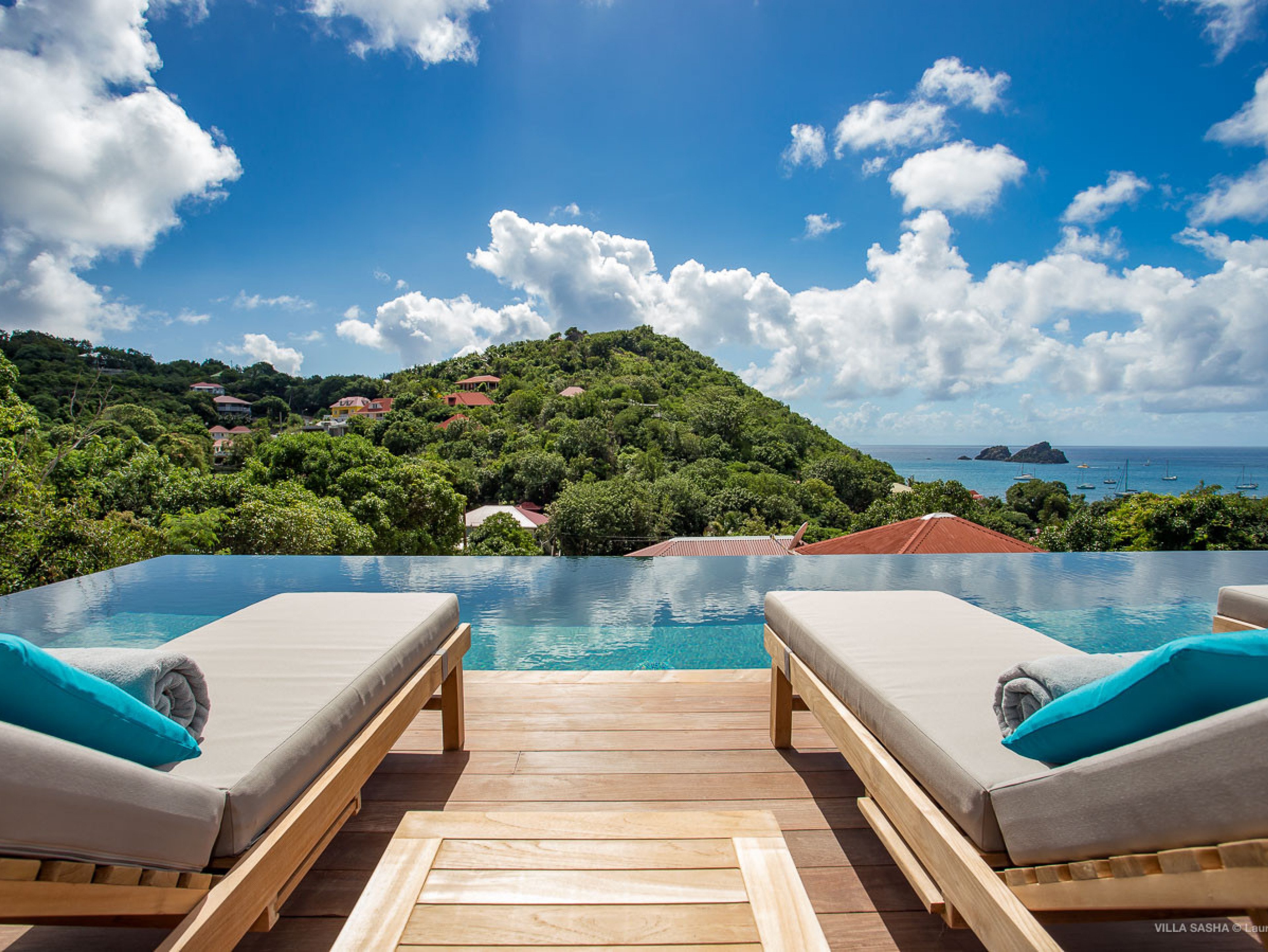 https://www.thetopvillas.com/destinations/caribbean/st-barthelemy/corossol/villa-sasha