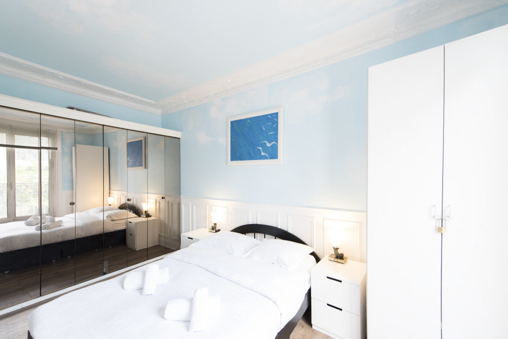 Contemporary in Balard