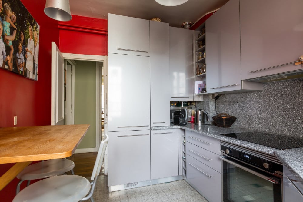 Muted Beauty in Batignolles