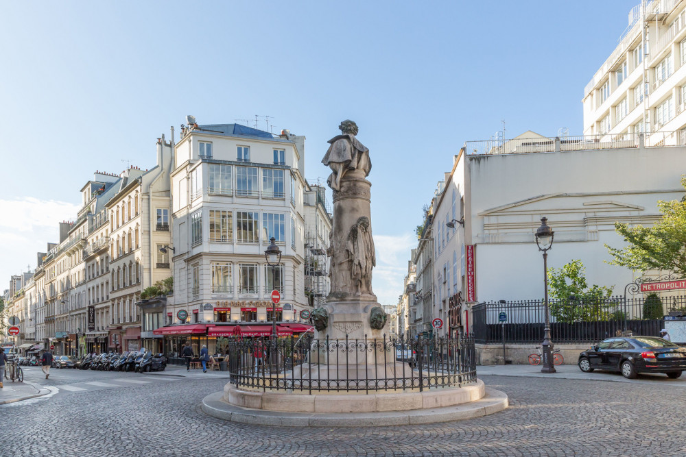 Classical Features in the 9th