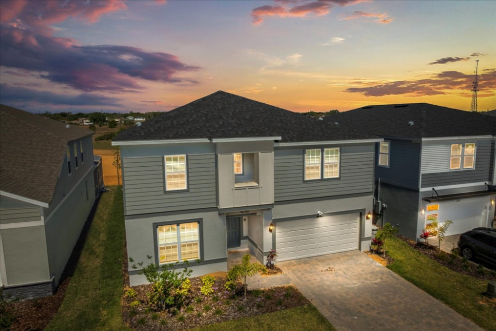 Windsor Cay 66