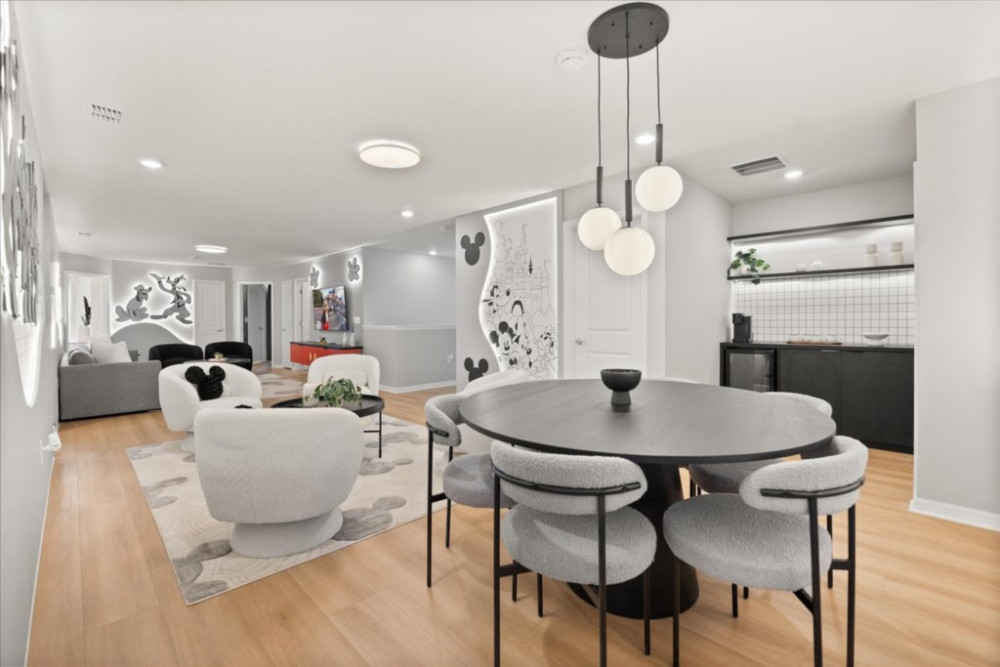 Windsor Cay 66