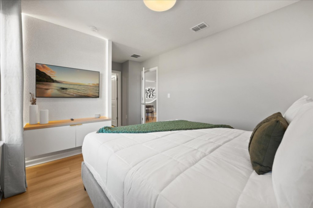 Windsor Cay 66