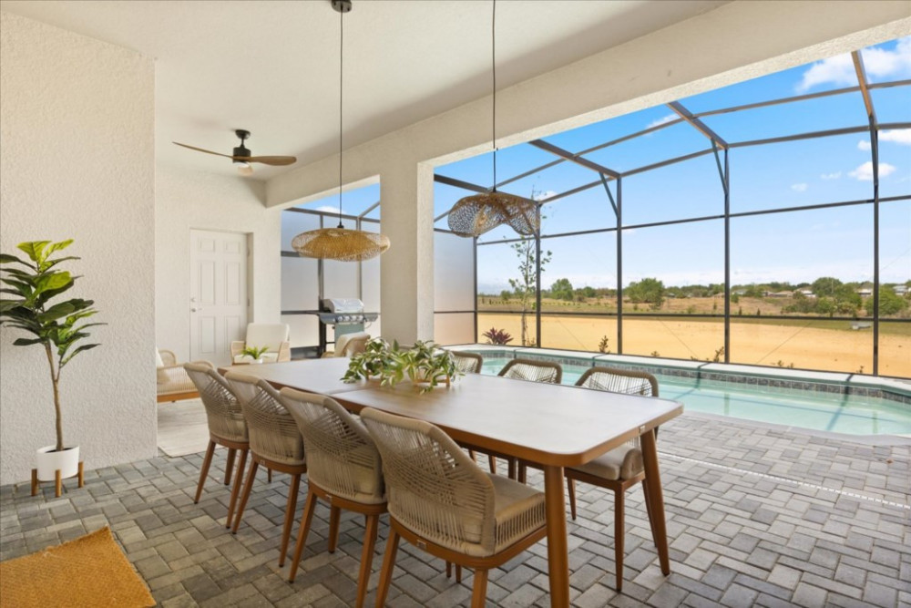 Windsor Cay 66
