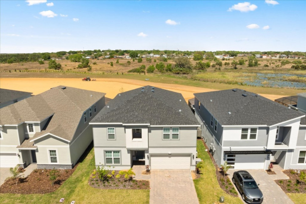 Windsor Cay 66