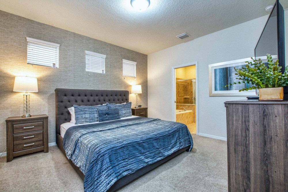 Windsor at Westside 800