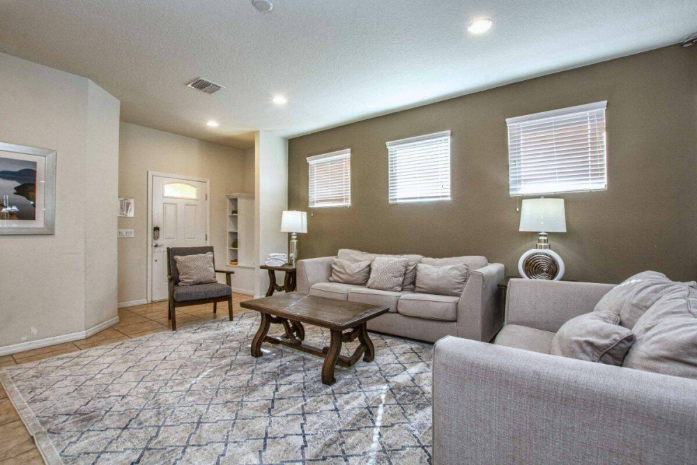 Windsor at Westside 800