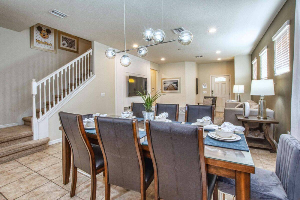 Windsor at Westside 800