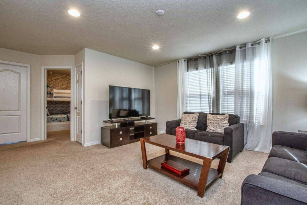 Windsor at Westside 800