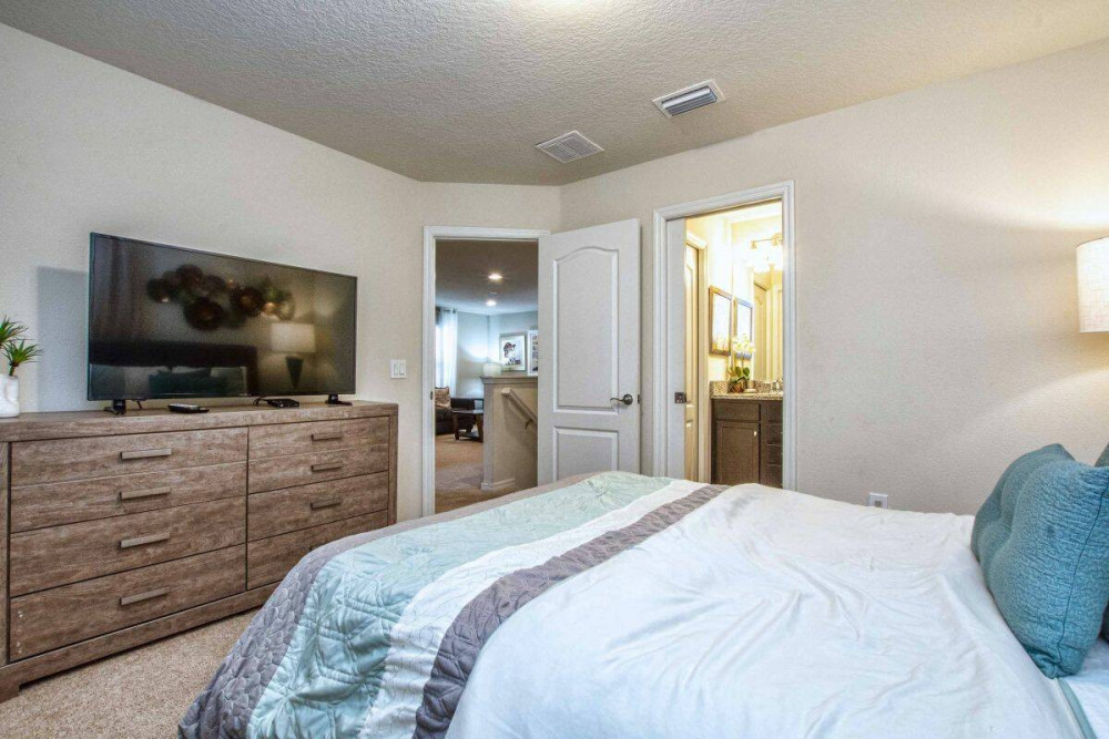 Windsor at Westside 800