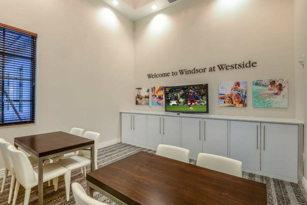 Windsor at Westside 800