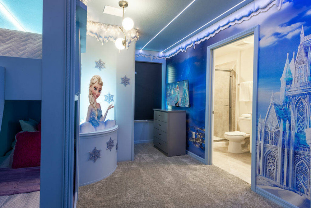 Windsor Cay 43