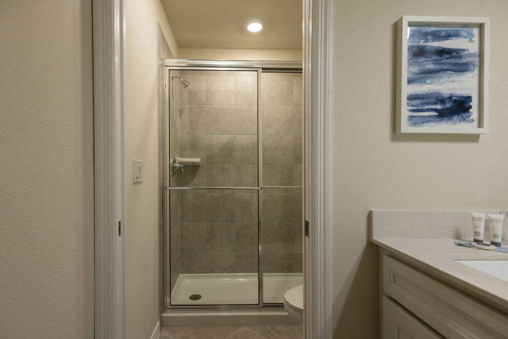 Windsor Cay 43