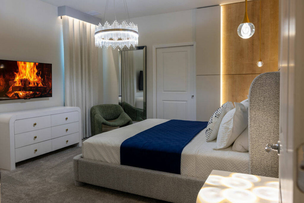 Windsor Cay 43