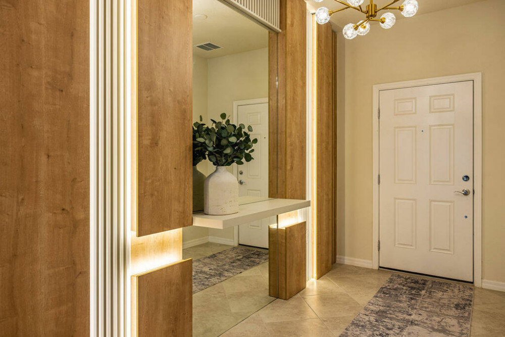Windsor Cay 43