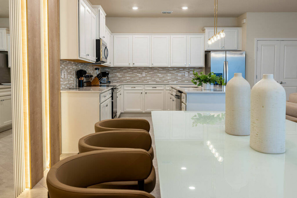 Windsor Cay 43