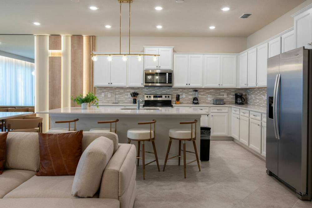 Windsor Cay 43