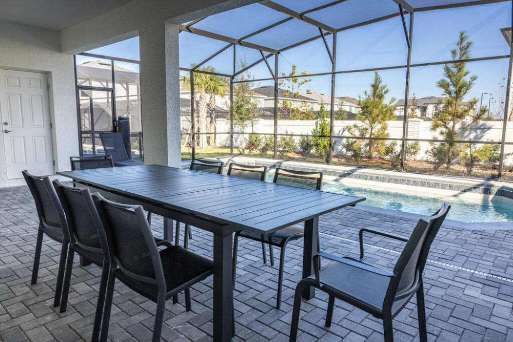 Windsor Cay 43