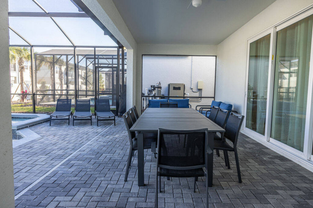 Windsor Cay 43