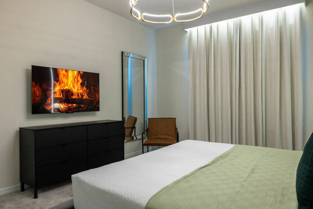 Windsor Cay 43