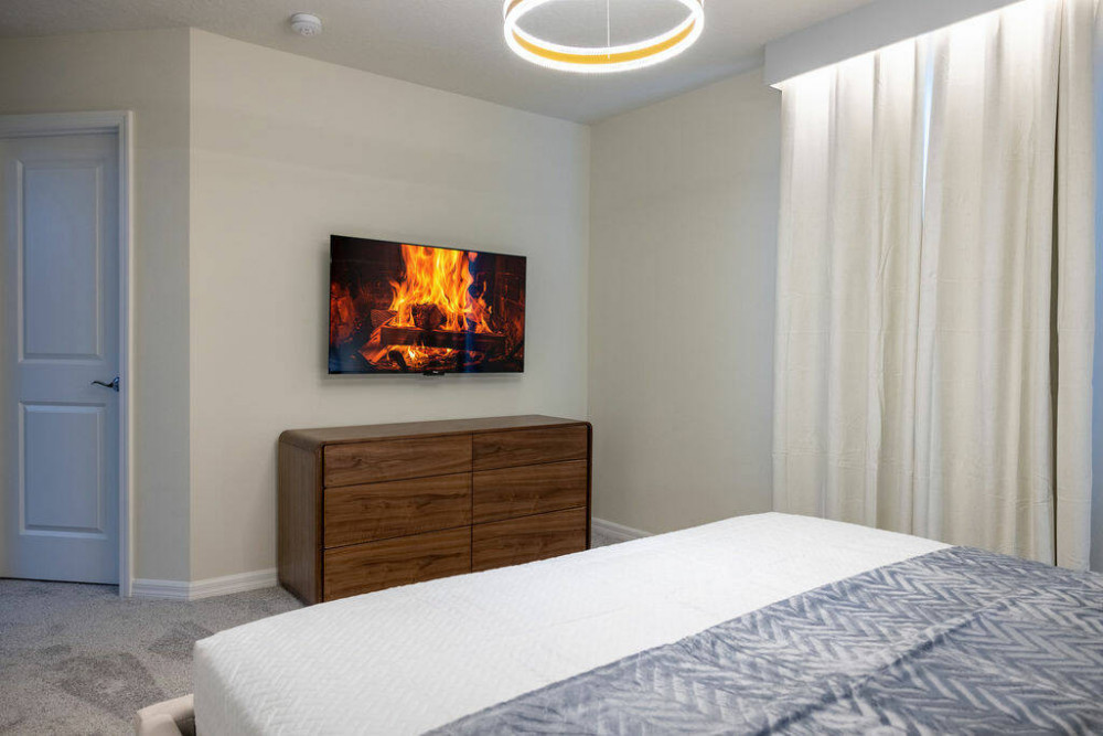 Windsor Cay 43
