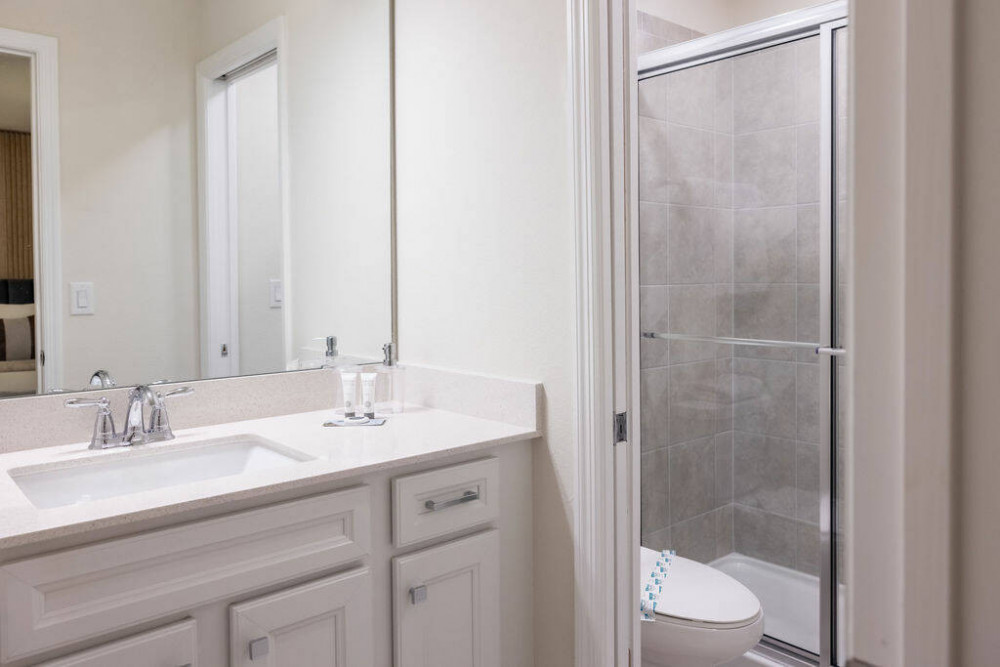 Windsor Cay 43
