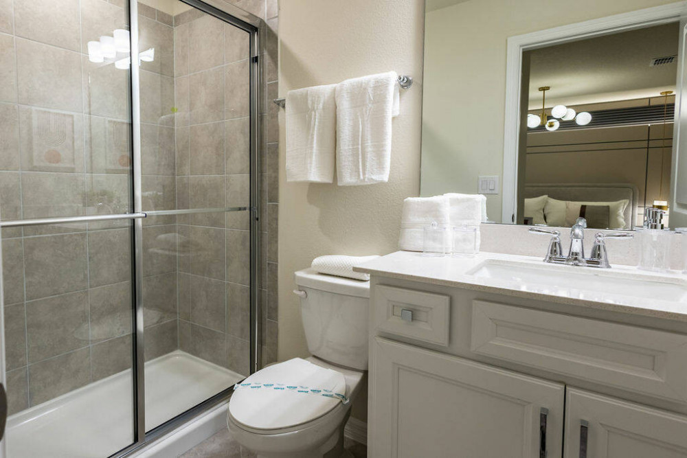 Windsor Cay 43
