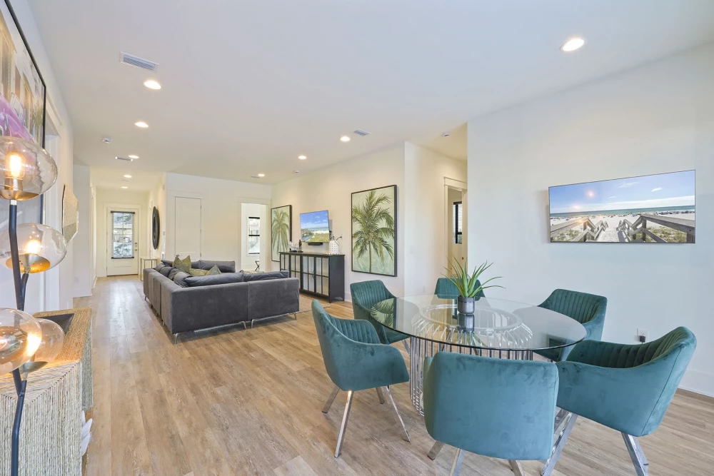 Miramar Beach 168