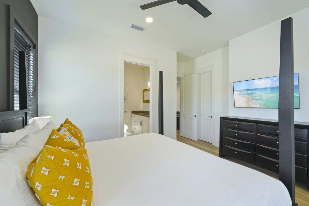 Miramar Beach 168