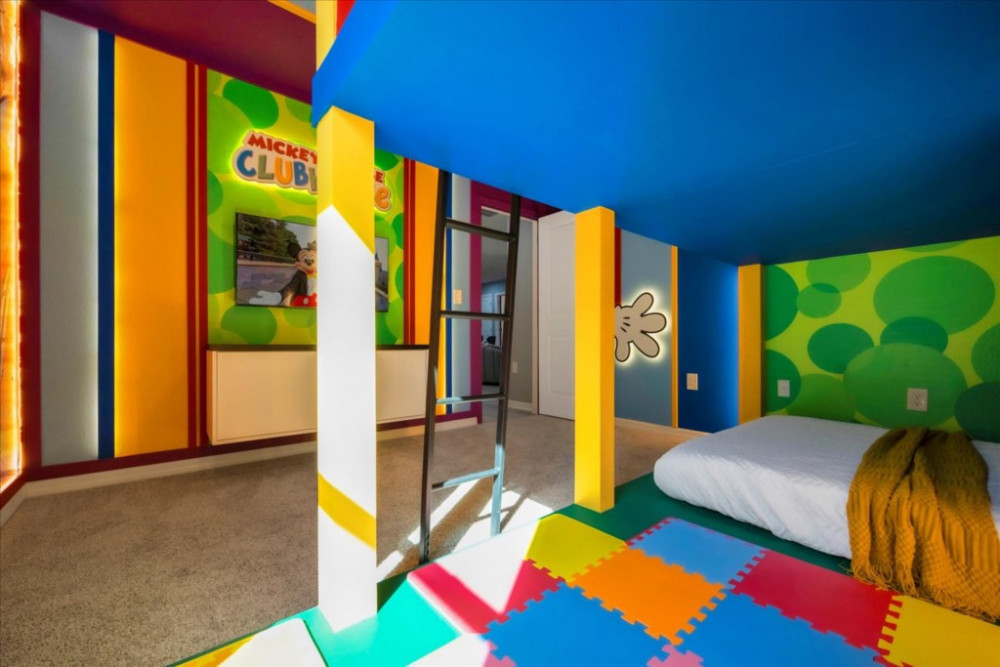 Windsor Cay 64