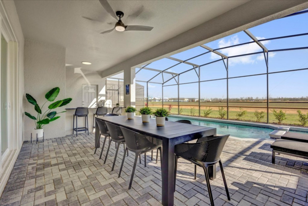 Windsor Cay 64
