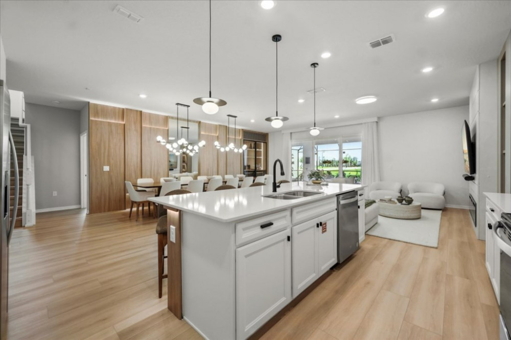 Windsor Cay 63