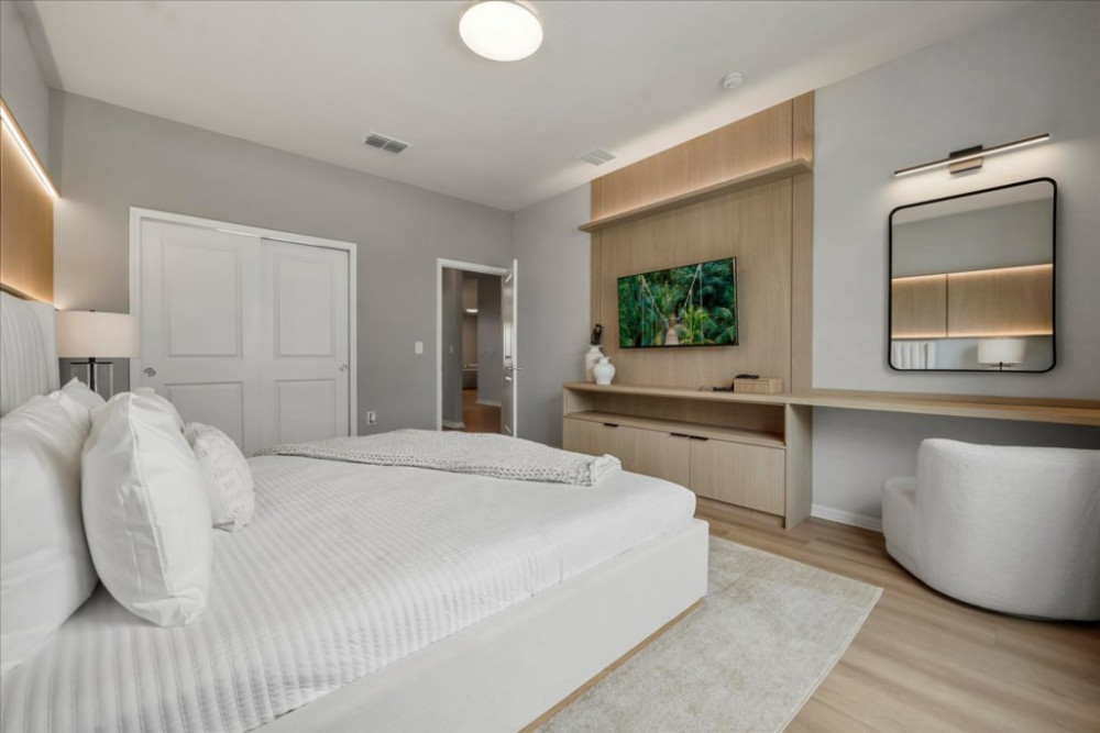 Windsor Cay 63