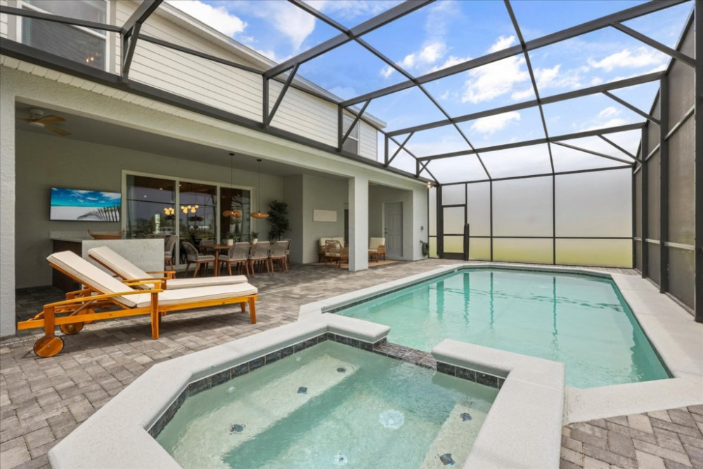 Windsor Cay 63