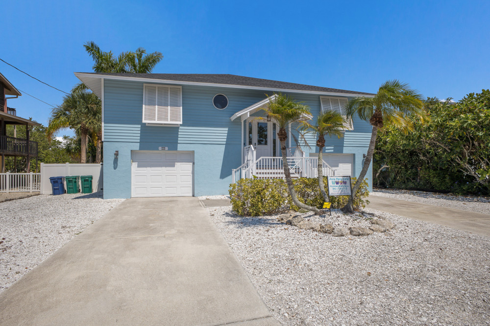 Anna Maria 211