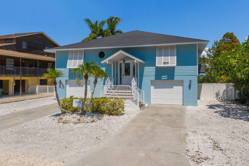 Anna Maria 211