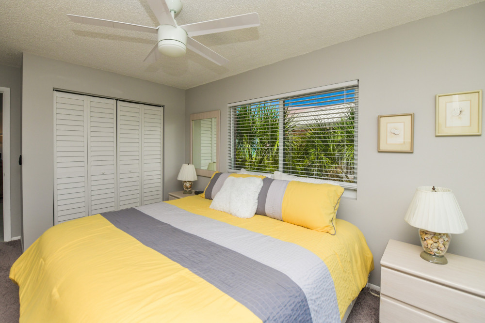 Holmes Beach 326