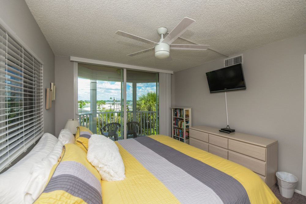Holmes Beach 326