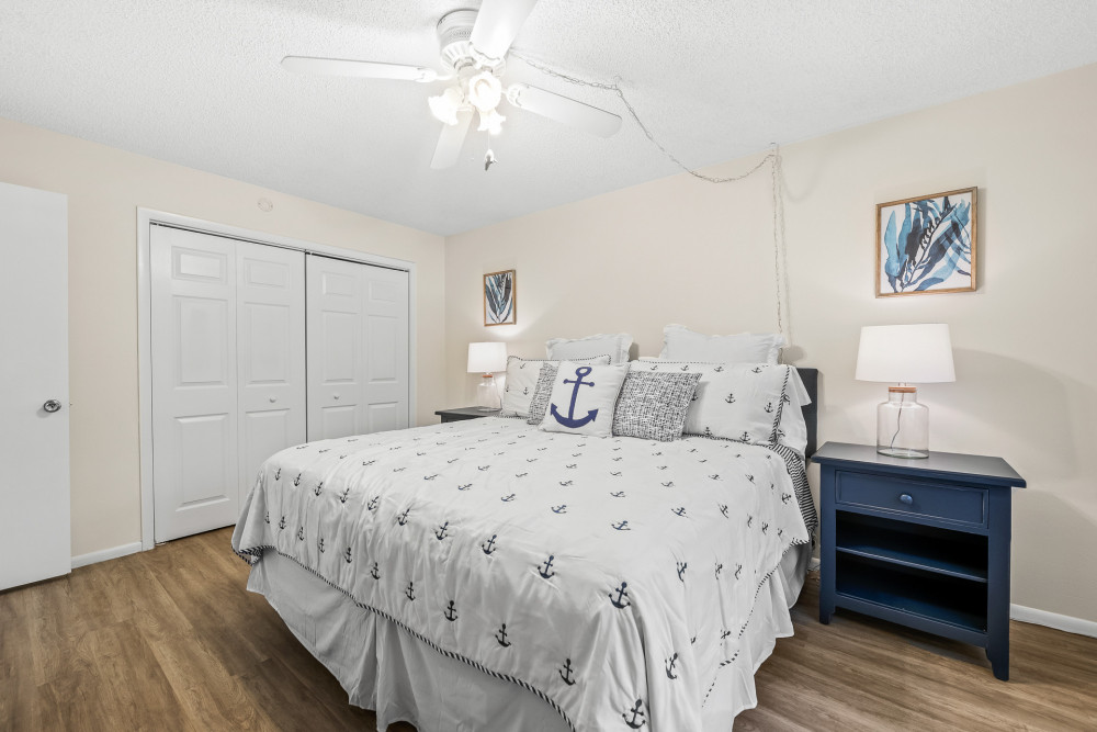Holmes Beach 349