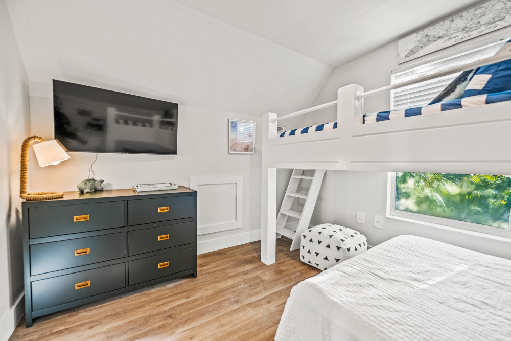 Holmes Beach 257