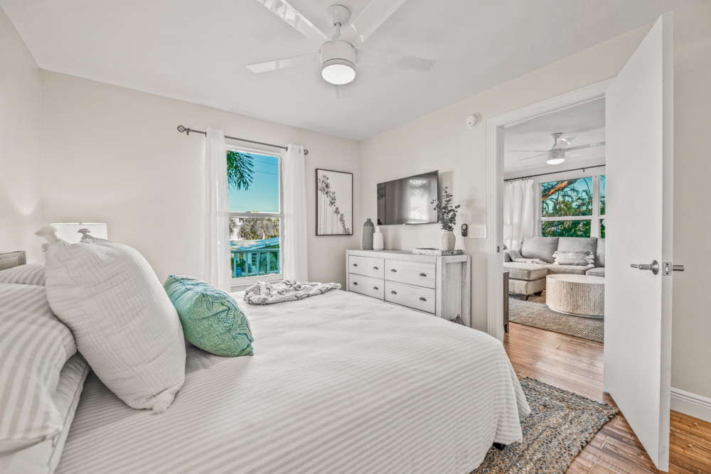 Holmes Beach 257