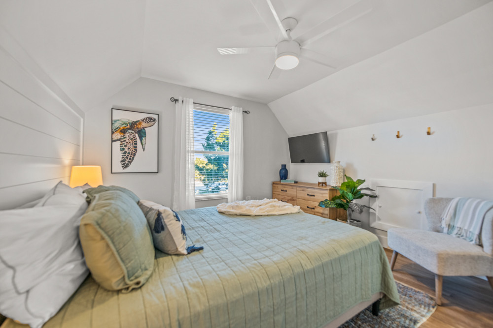 Holmes Beach 257