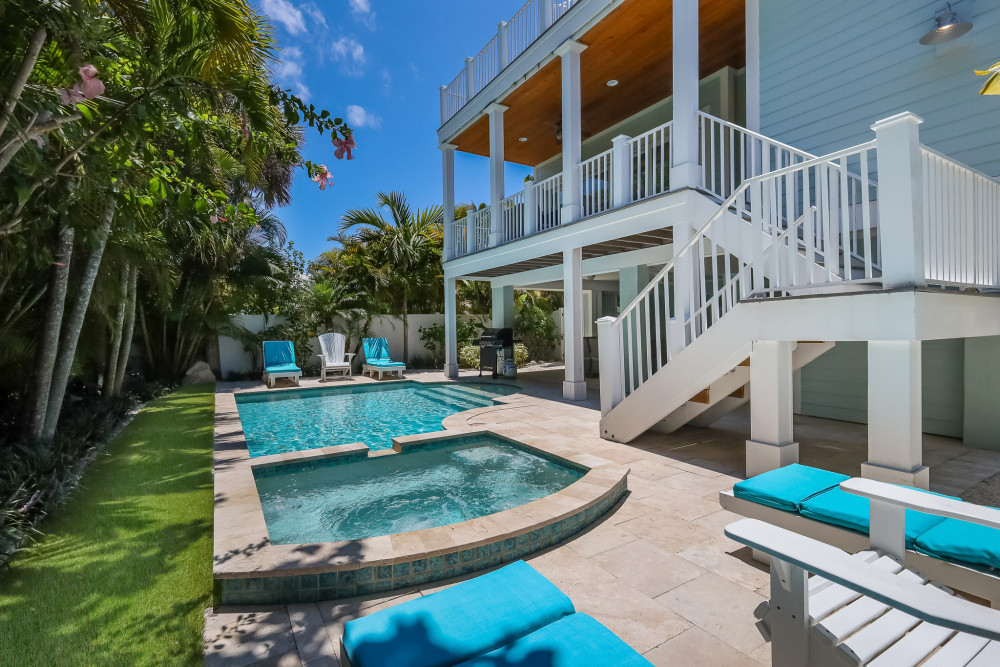 Anna Maria 106
