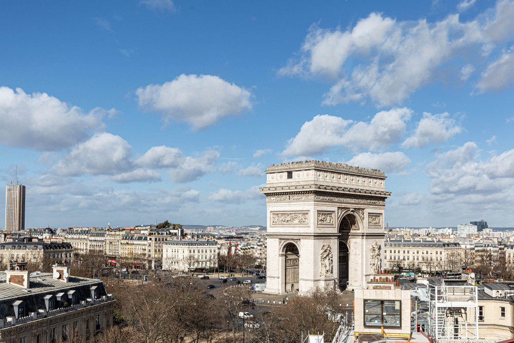Rooftop Views of the Arc de Triomphe